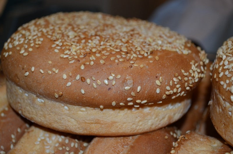 Szezamos hamburger zsemle -70 gr