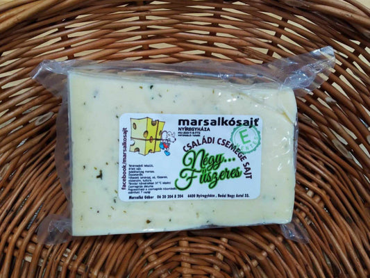 Marsalkó Sajt -Négy fűszeres -300 g